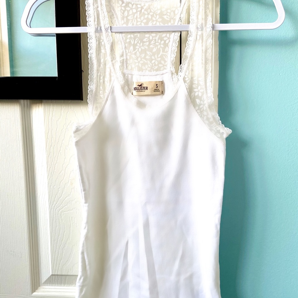White lace Hollister cami